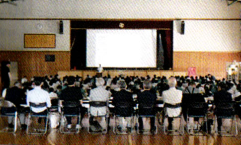 城山中学での裸祭ワークショップ報告会 城山中学での裸祭ワークショップ報告会